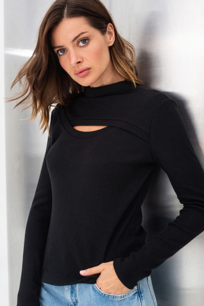 Джемпер чорний трикотажний Ариель