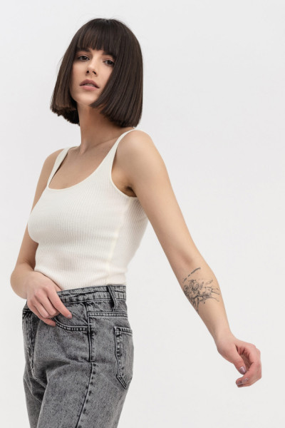 Молочна трикотажна майка 2210041В