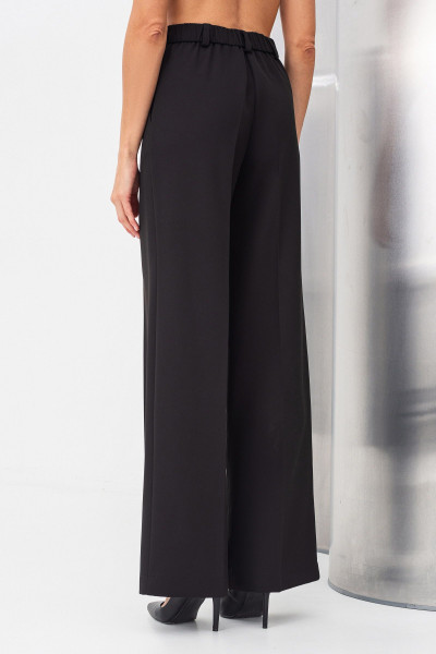 Брюки з костюмної тканини чорного кольору прямі Таліса