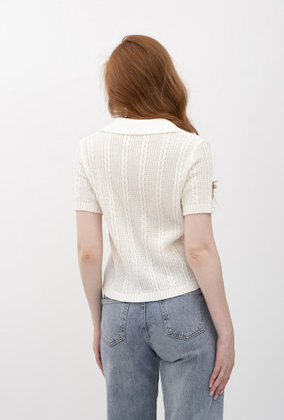 Жіночий джемпер з коміром поло молочного кольору 25207000
