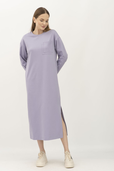 Трикотажна оверсайз сукня бузкового кольору довжиною за коліно Міото 12 Трикотажна оверсайз сукня бузкового кольору довжиною за коліно Міото 12