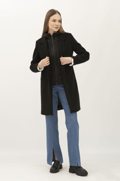 Пальто чорне напівприлеглого силуету Каро 01
