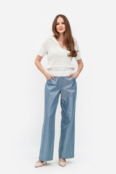 Жіночий джемпер з коміром поло молочного кольору 25107000