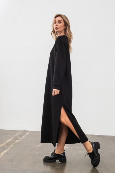 Трикотажна жіноча сукня оверсайз чорного кольору Белара Трикотажна жіноча сукня оверсайз чорного кольору Белара