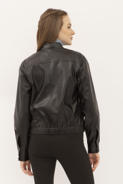 Чорна  куртка з екошкіри коротка Дорея 01